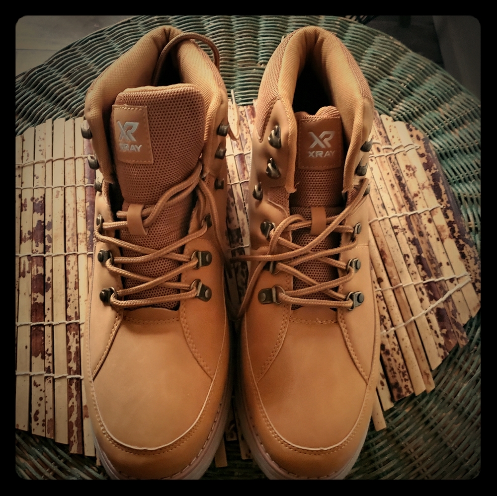 XRAY boots brand new that I received as a gift.